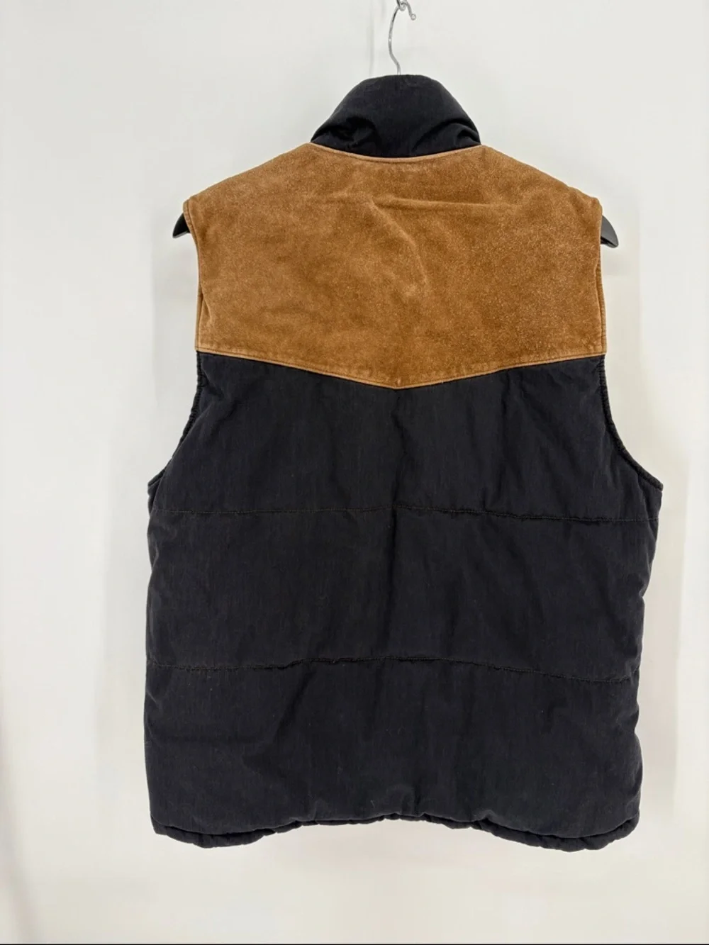 🗯️ GAP 2003 black cotton blend and Brown suede Yoke Quilted Vest